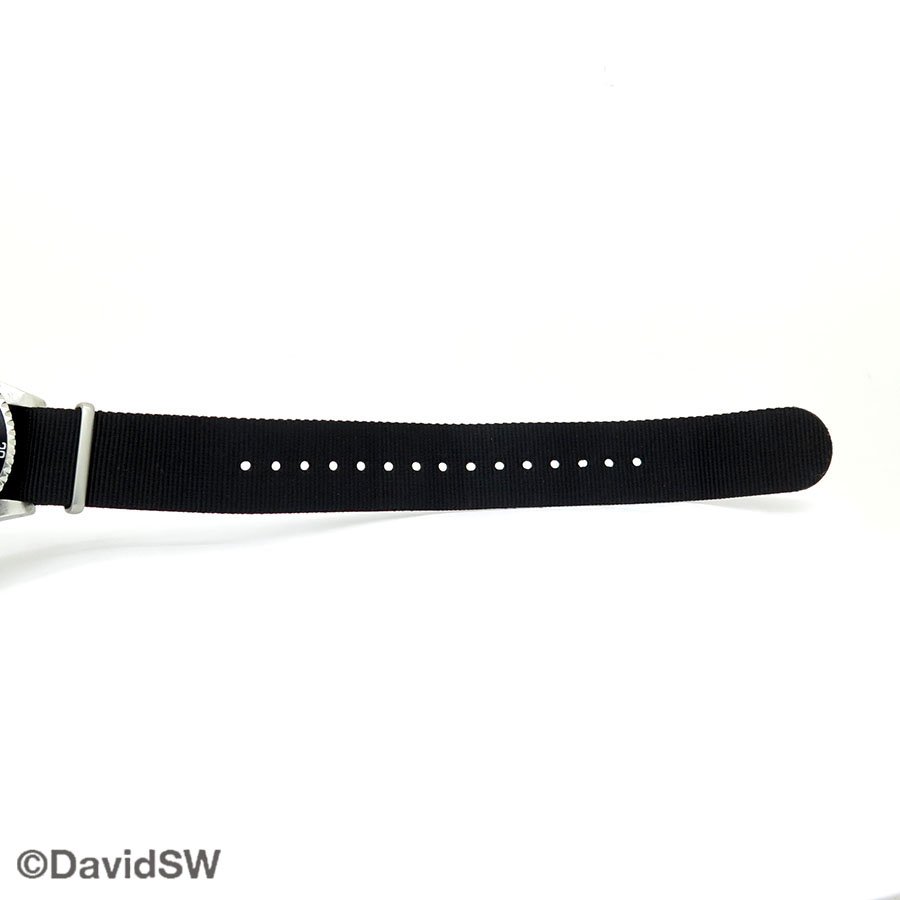 Rolex 5513 Submariner on NATO - Image 11