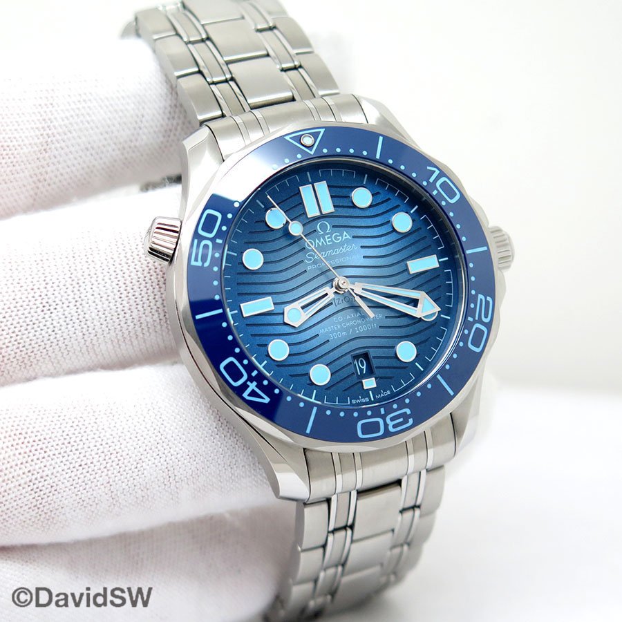 Omega Seamaster Diver 300m “Summer Blue”