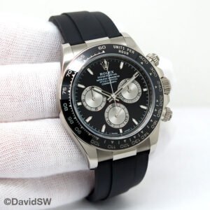 Rolex 126519LN Cosmograph Daytona 18K White Gold with Black Dial on Oysterflex