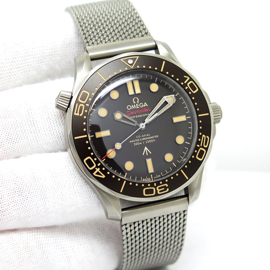 Omega Seamaster Diver 300m '007 Edition Titanium