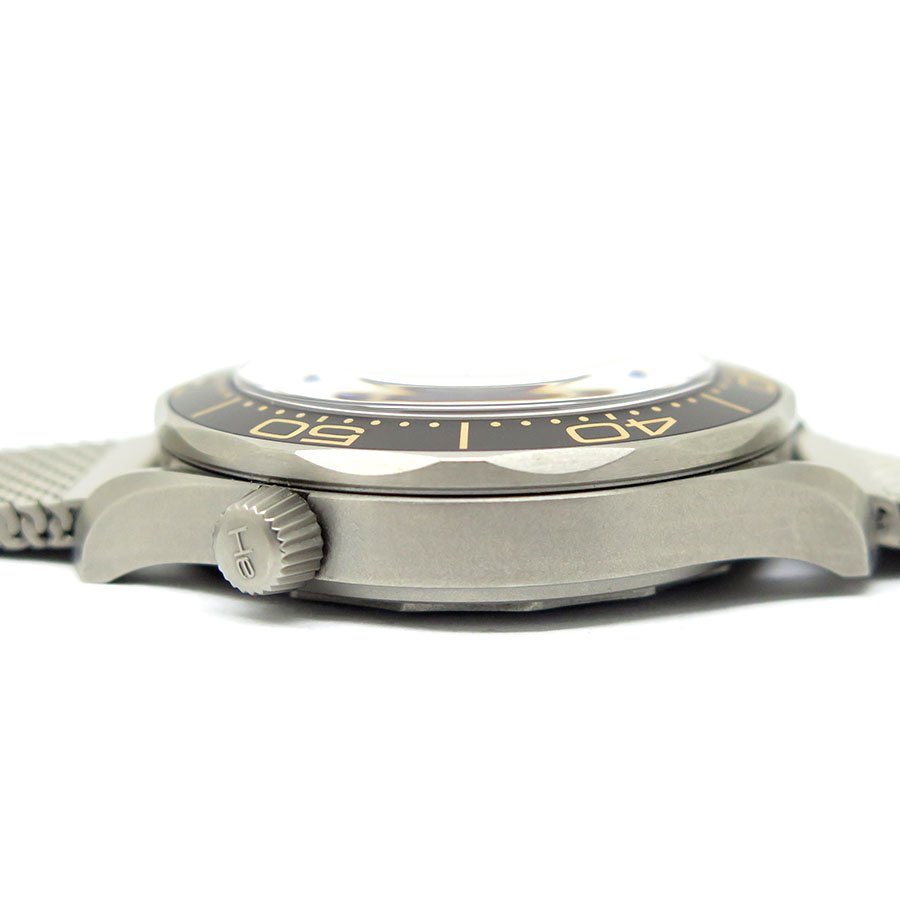 Omega Seamaster Diver 300m '007 Edition Titanium - Image 6