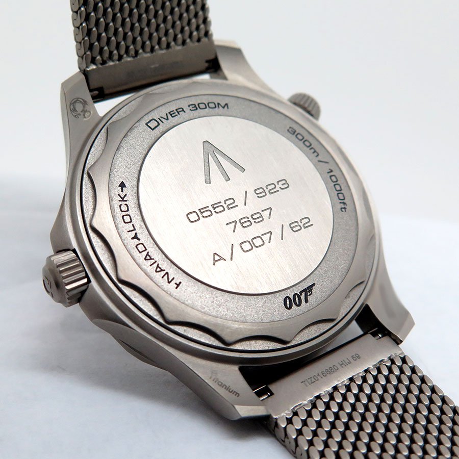 Omega Seamaster Diver 300m '007 Edition Titanium - Image 4