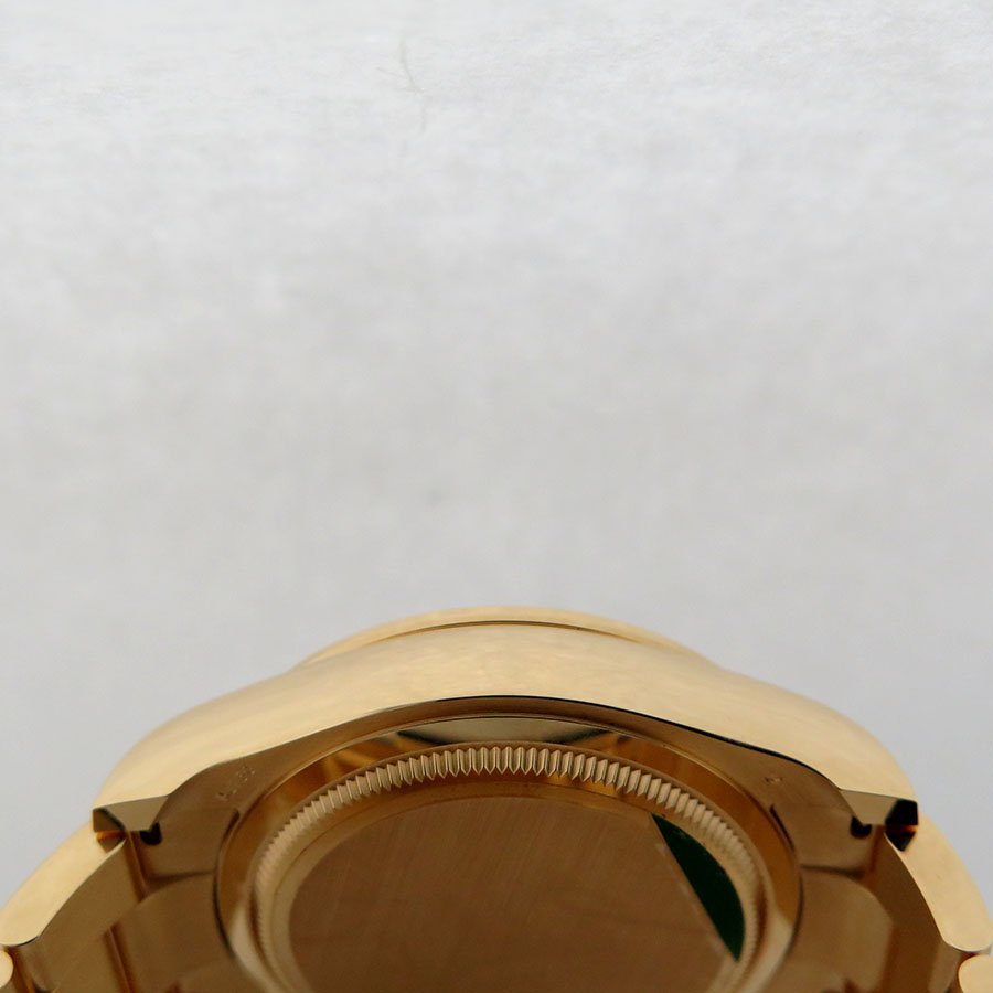 Rolex 126508 Cosmograph Daytona 18K Yellow Gold with Green and Gold Dial - Image 6
