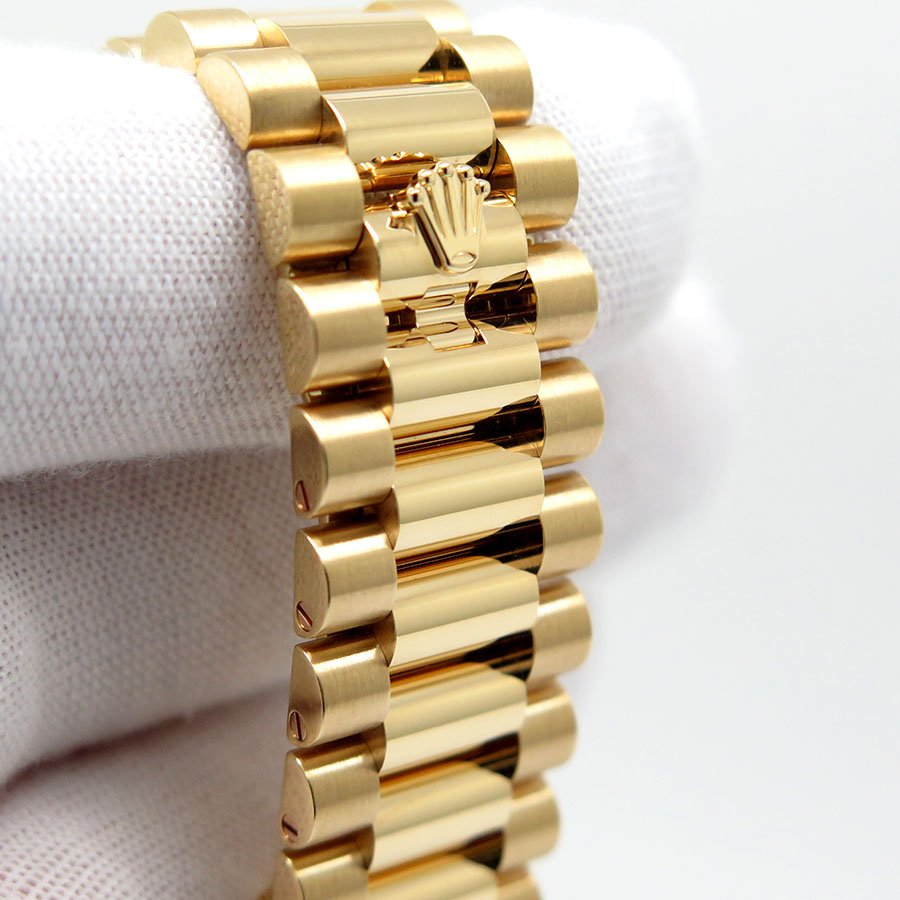 Rolex 228238 Day Date 40 18K Yellow Gold with Green Roman Dial - Image 7