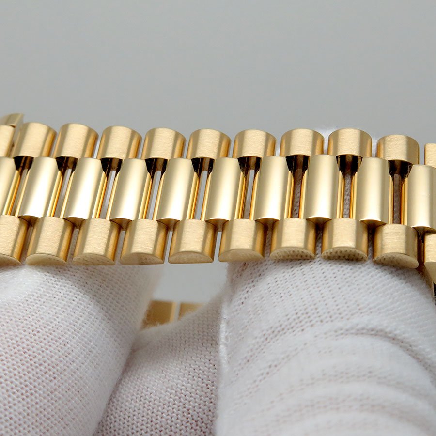 Rolex 228238 Day Date 40 18K Yellow Gold with Green Roman Dial - Image 8