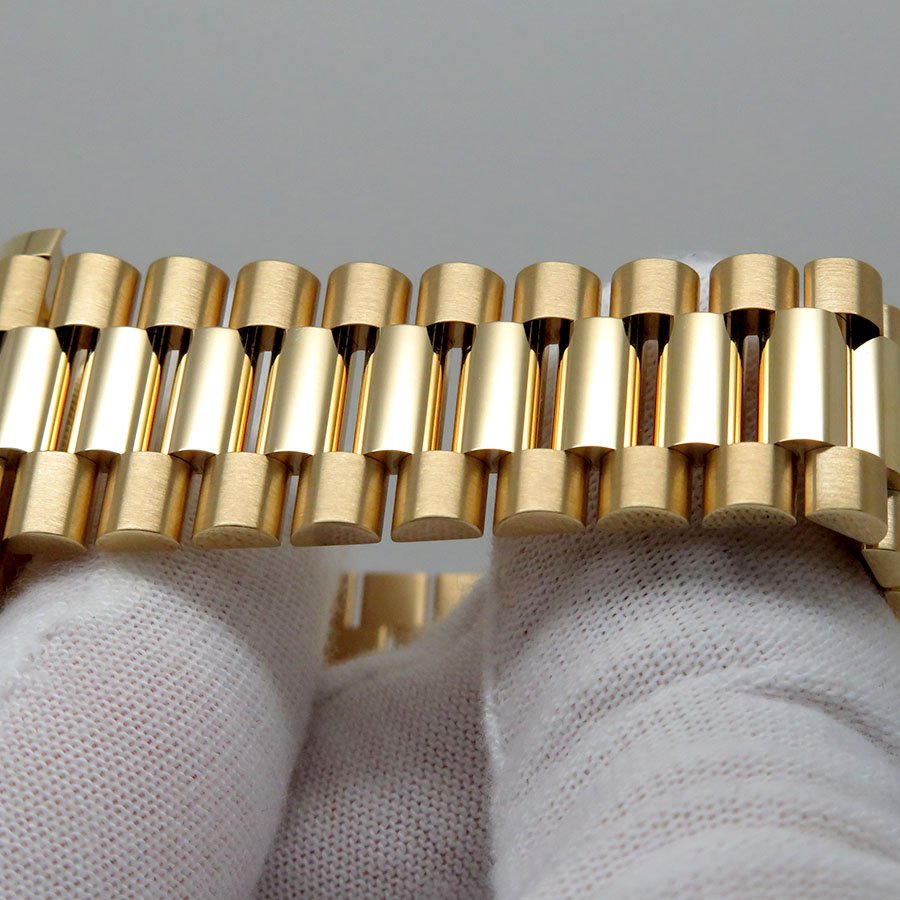 Rolex 228238 Day Date 40 18K Yellow Gold with Green Roman Dial - Image 6