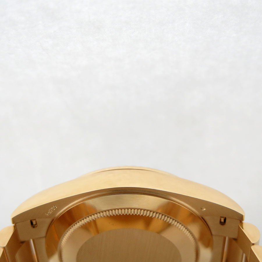 Rolex 228238 Day Date 40 18K Yellow Gold with Green Roman Dial - Image 5