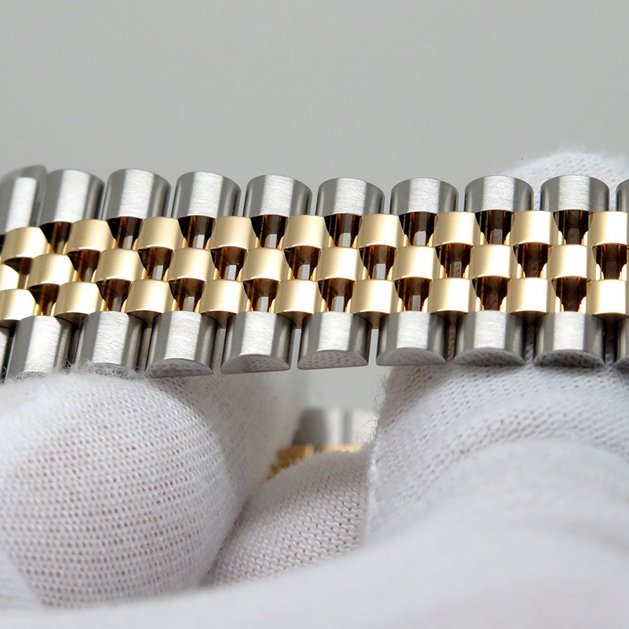 Rolex 126233 Datejust 18K/SS with Olive Green Roman Diamond VI/IX Dial on Jubilee - Image 5