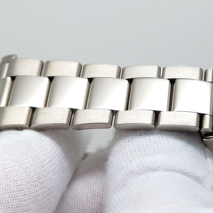 Rolex 126619LB Submariner 41 18K White Gold - Image 8